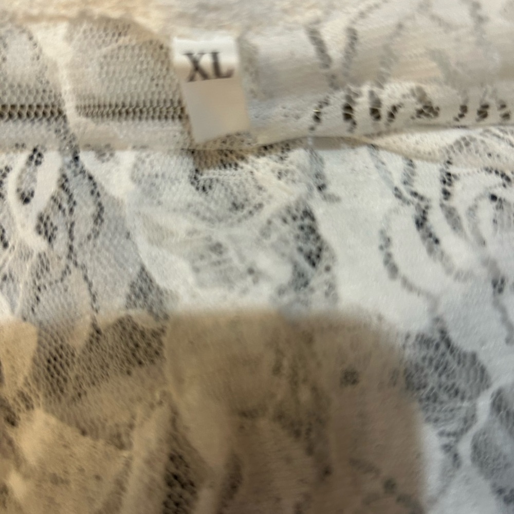 Women's Lace Maxi Dress - Ivory - Picture 7 of 7